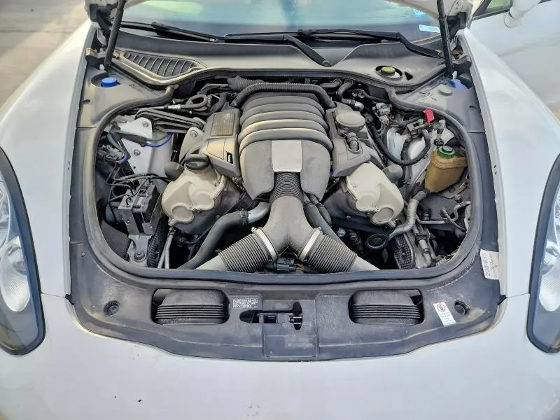 2016 PORSCHE PANAMERA 2  