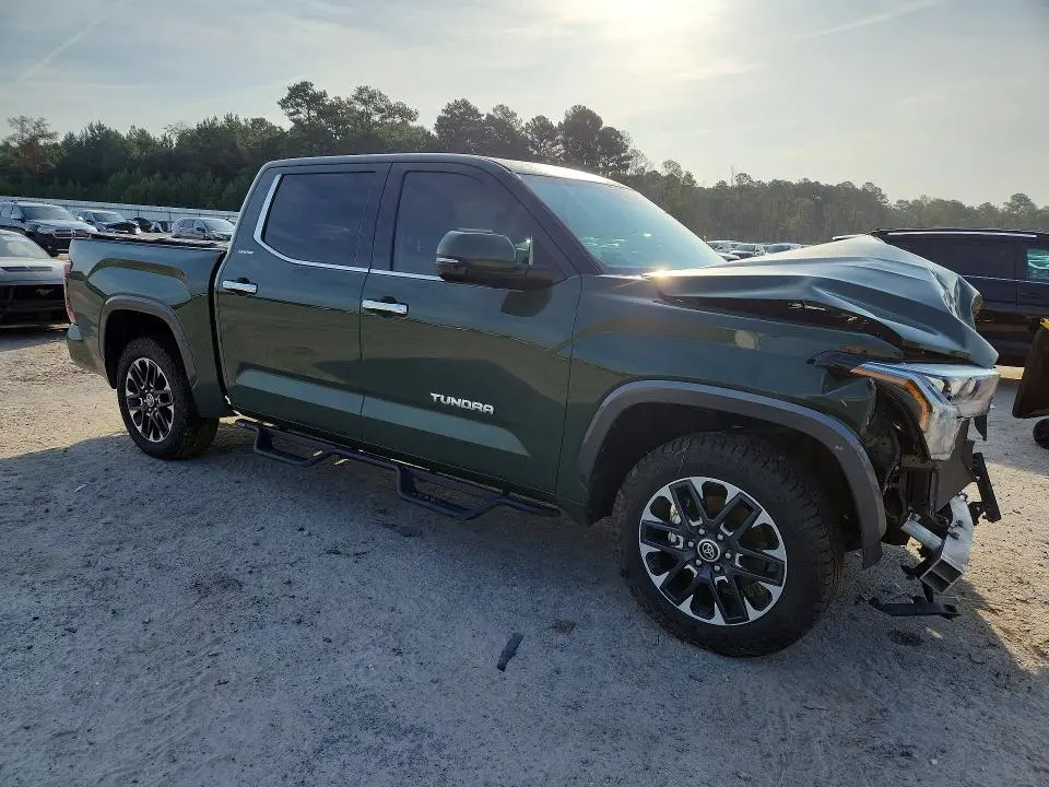 2022 TOYOTA TUNDRA CREWMAX LIMITED  
