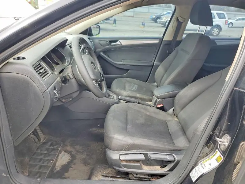 2016 VOLKSWAGEN JETTA SE  