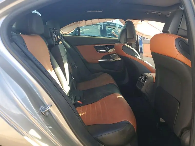 2023 MERCEDES-BENZ C 300  
