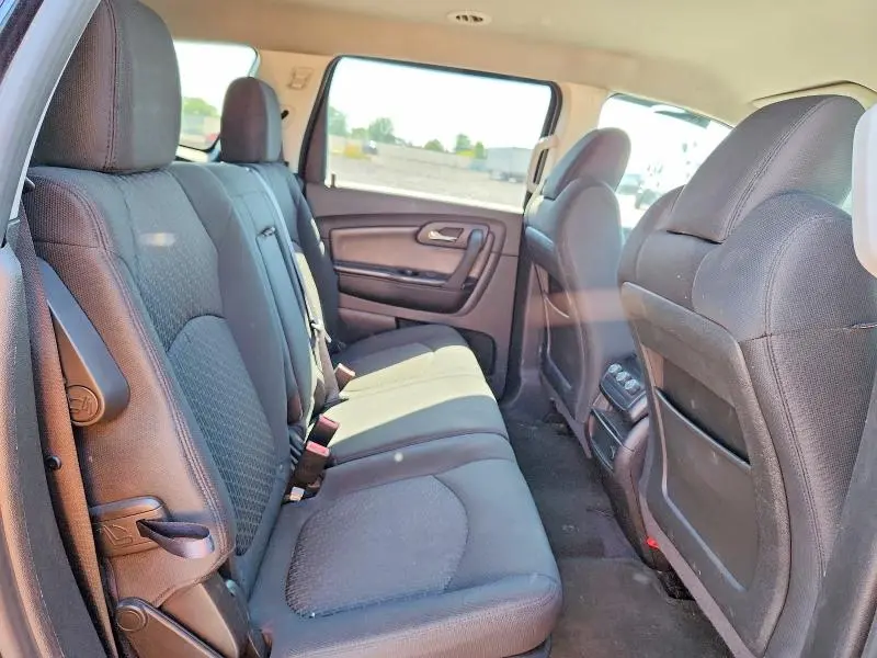 2012 CHEVROLET TRAVERSE LT  