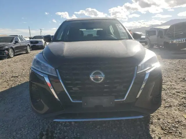2021 NISSAN KICKS S  