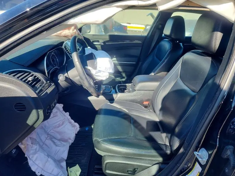 2017 CHRYSLER 300 LIMITED  
