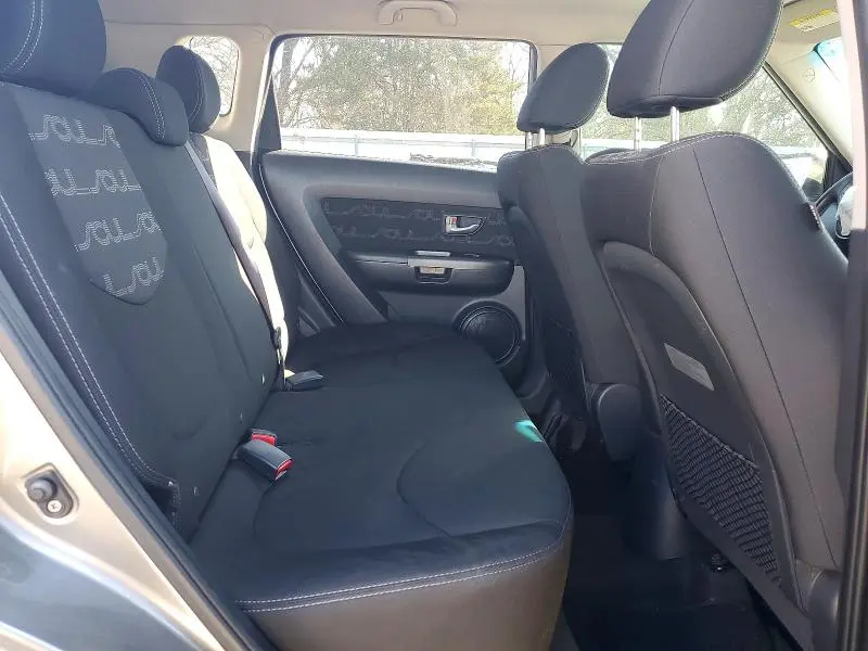 2013 KIA SOUL +  