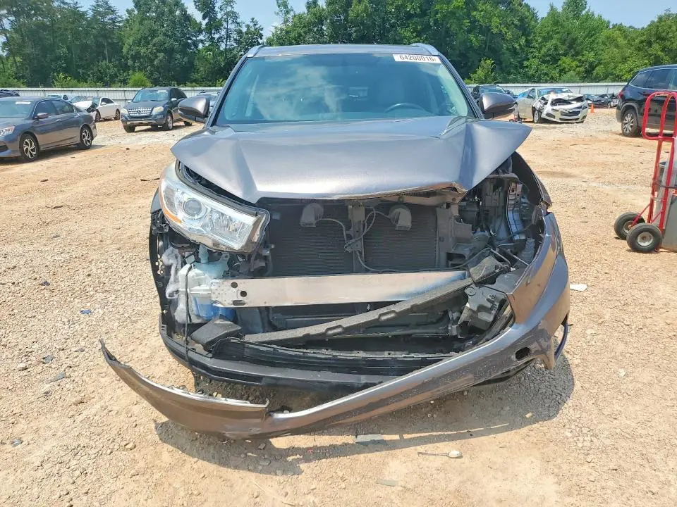 2016 TOYOTA HIGHLANDER XLE  