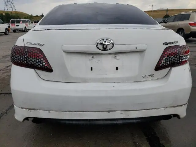 2011 TOYOTA CAMRY BASE  