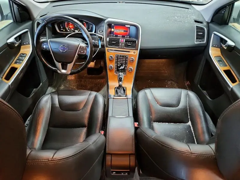 2017 VOLVO XC60 T6 INSCRIPTION  