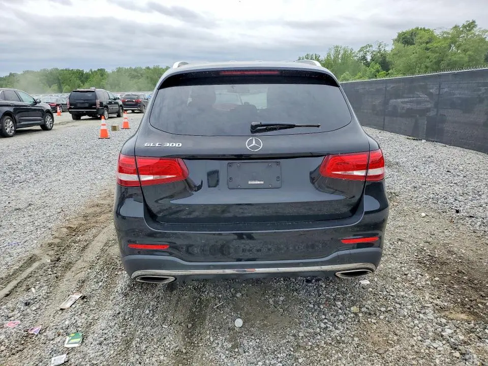 2017 MERCEDES-BENZ GLC 300  