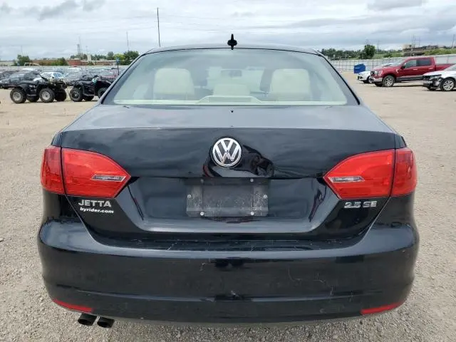 2011 VOLKSWAGEN JETTA SE  
