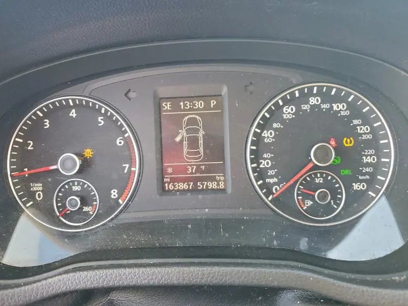 2013 VOLKSWAGEN PASSAT SE  