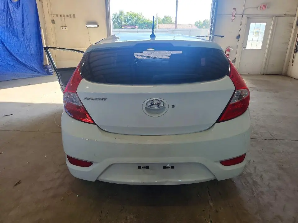 2012 HYUNDAI ACCENT GS  