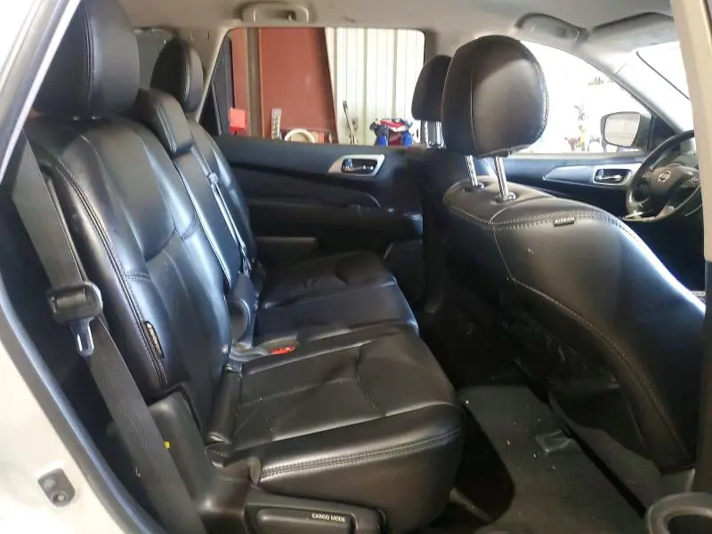 2019 NISSAN PATHFINDER SL  