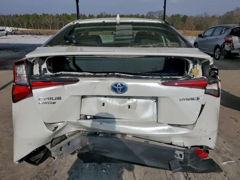 2022 TOYOTA PRIUS LE  