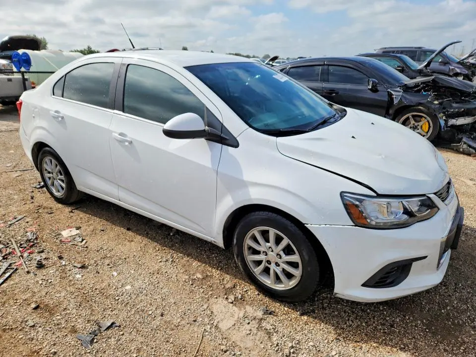 2017 CHEVROLET SONIC LT  