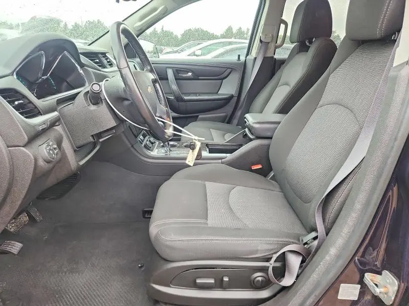2015 CHEVROLET TRAVERSE LT  