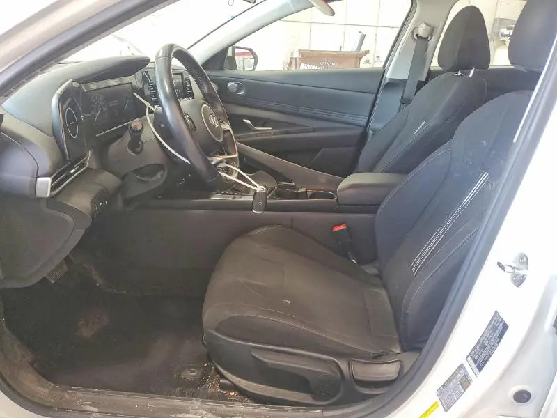 2022 HYUNDAI ELANTRA SEL  