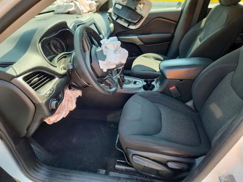 2021 JEEP CHEROKEE LATITUDE  