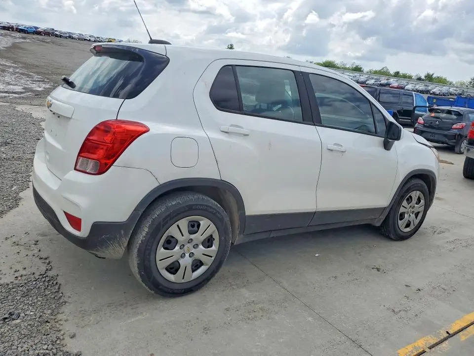 2017 CHEVROLET TRAX LS  
