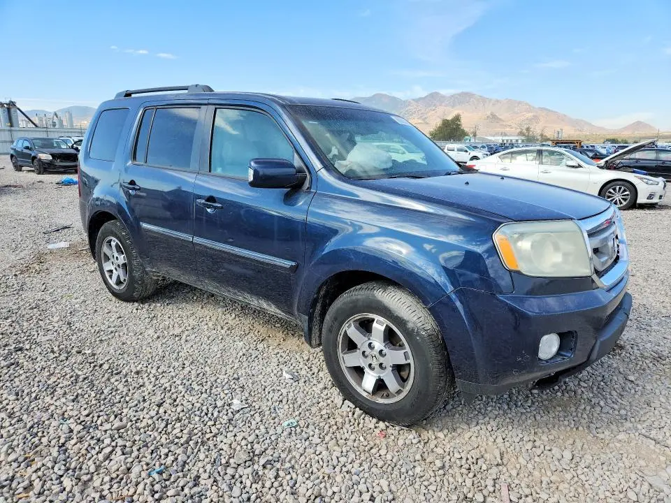 2011 HONDA PILOT TOURING  
