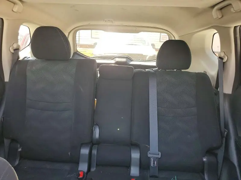 2016 NISSAN ROGUE SV  
