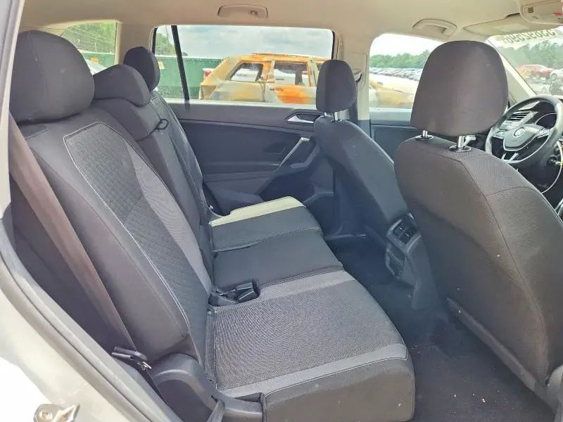 2021 VOLKSWAGEN TIGUAN S  