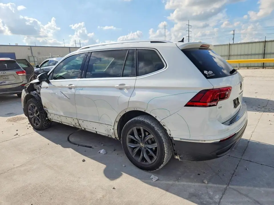 2023 VOLKSWAGEN TIGUAN SE  