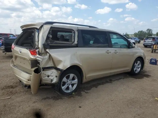 2011 TOYOTA SIENNA LE  