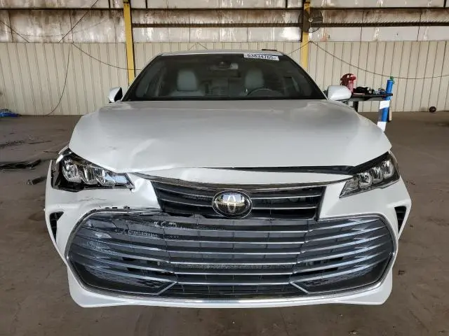 2020 TOYOTA AVALON XLE  
