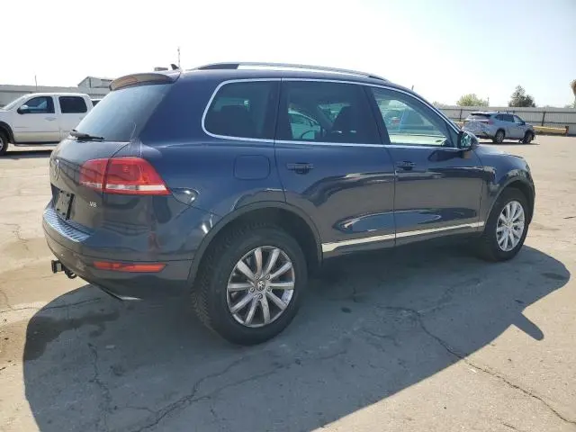 2012 VOLKSWAGEN TOUAREG V6  