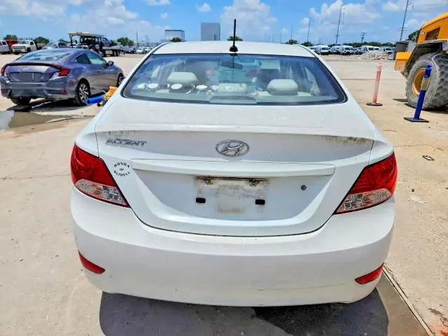 2013 HYUNDAI ACCENT GLS  