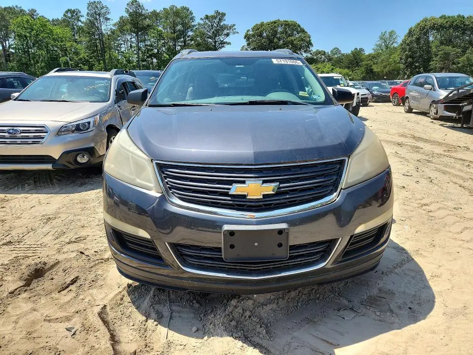 2014 CHEVROLET TRAVERSE LS  