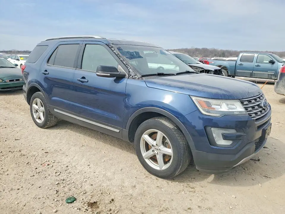 2016 FORD EXPLORER XLT  
