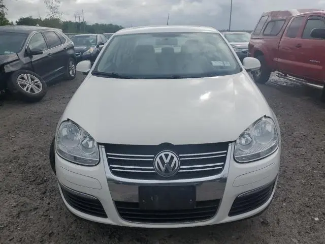 2010 VOLKSWAGEN JETTA SE  