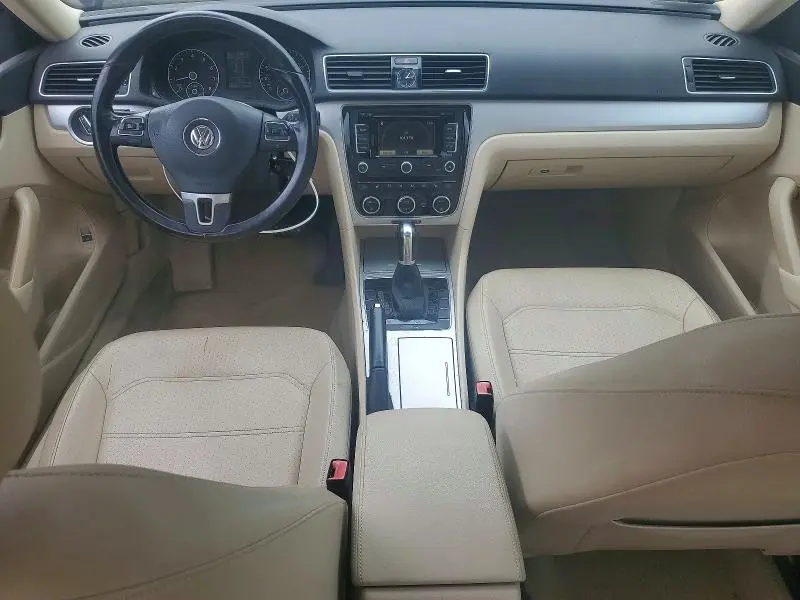 2012 VOLKSWAGEN PASSAT SE  