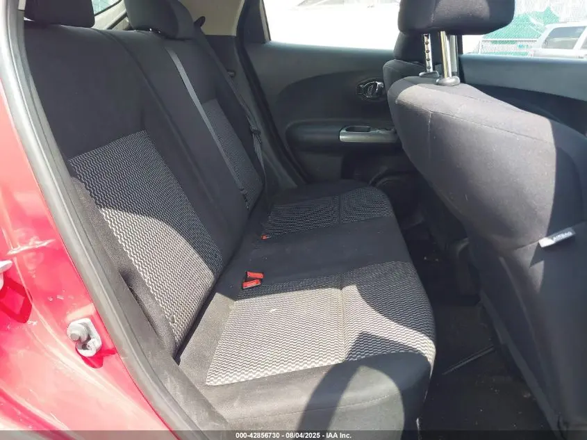 2015 NISSAN JUKE S