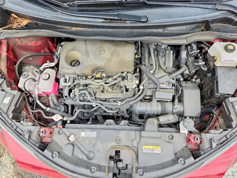 2022 TOYOTA SIENNA XLE  