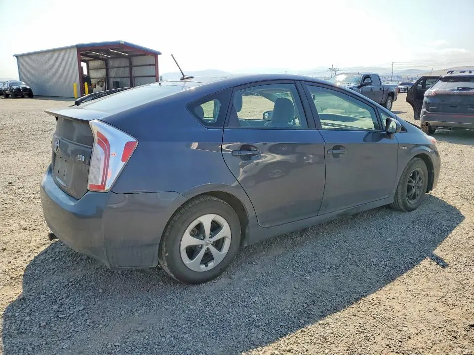 2015 TOYOTA PRIUS FOUR  