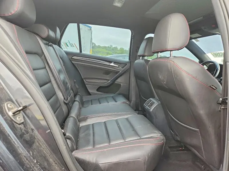 2015 VOLKSWAGEN GTI   