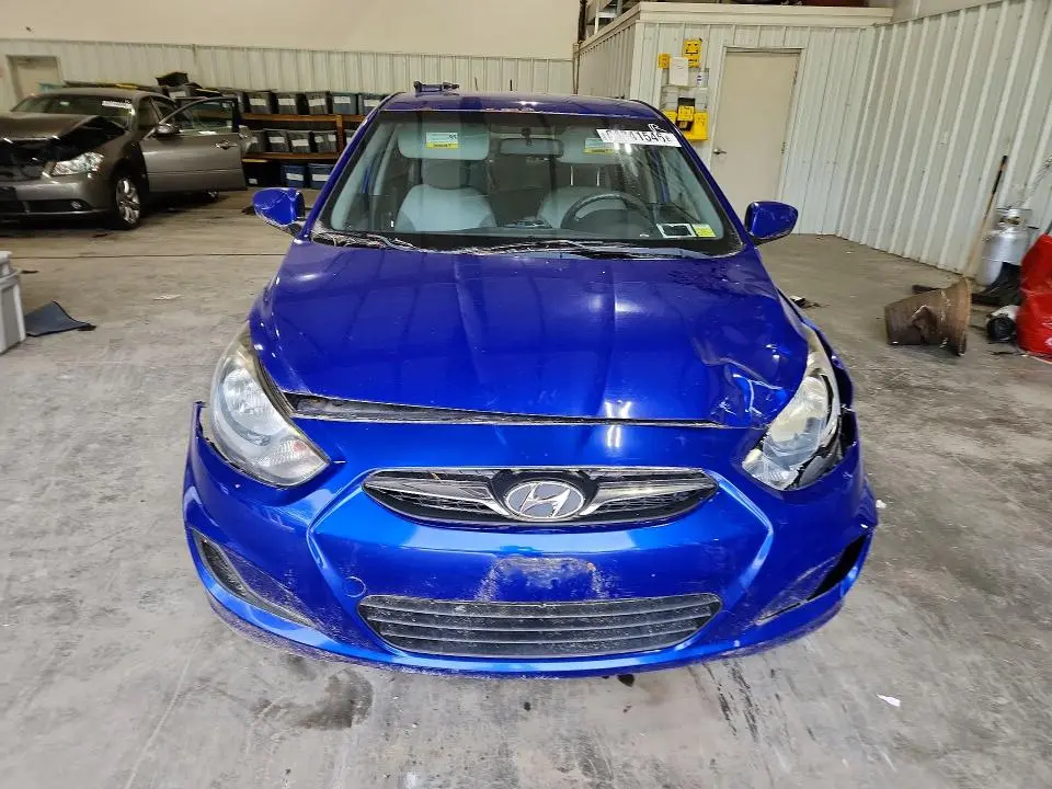 2012 HYUNDAI ACCENT GLS  