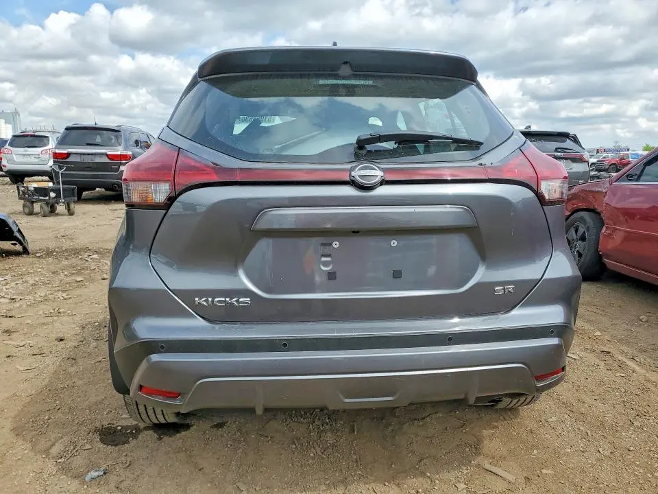 2024 NISSAN KICKS SR  