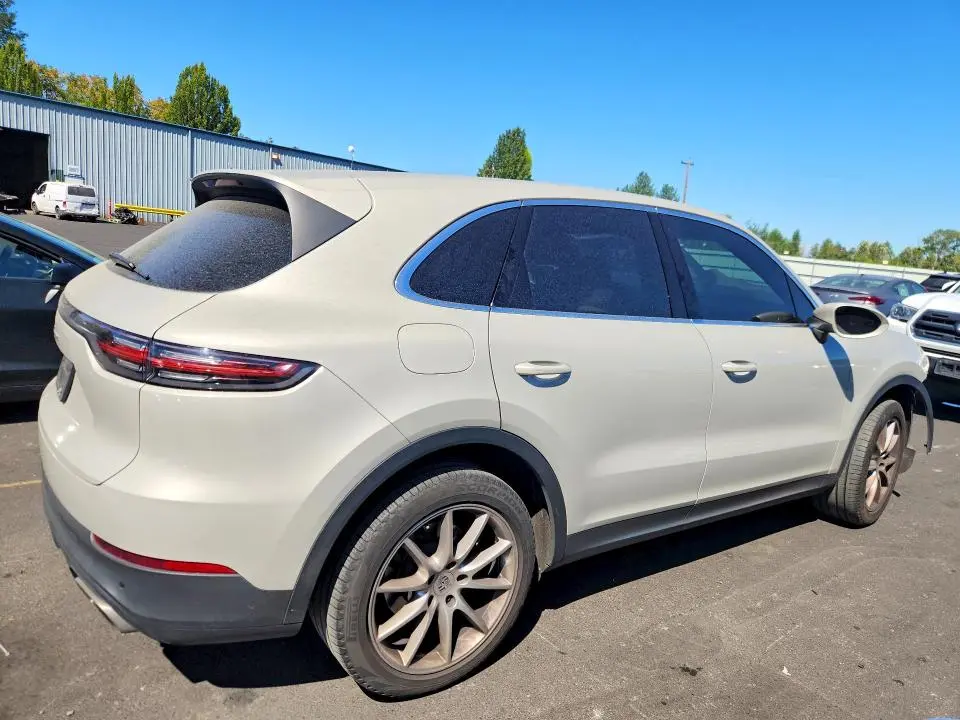 2020 PORSCHE CAYENNE   