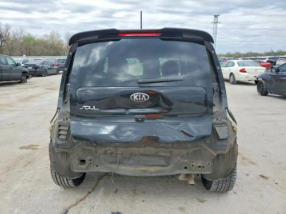 2015 KIA SOUL +  
