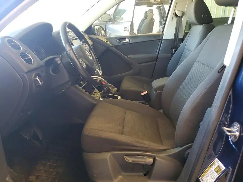 2013 VOLKSWAGEN TIGUAN S  