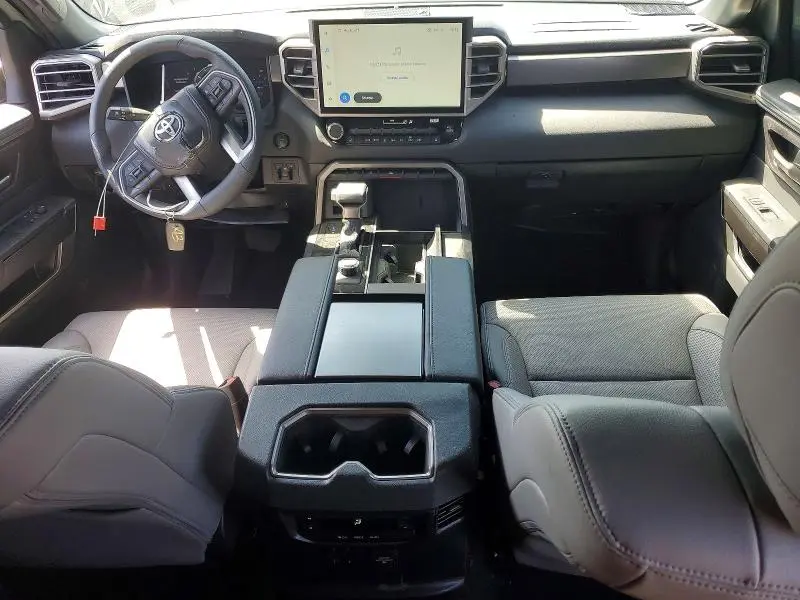 2025 TOYOTA SEQUOIA SR5  