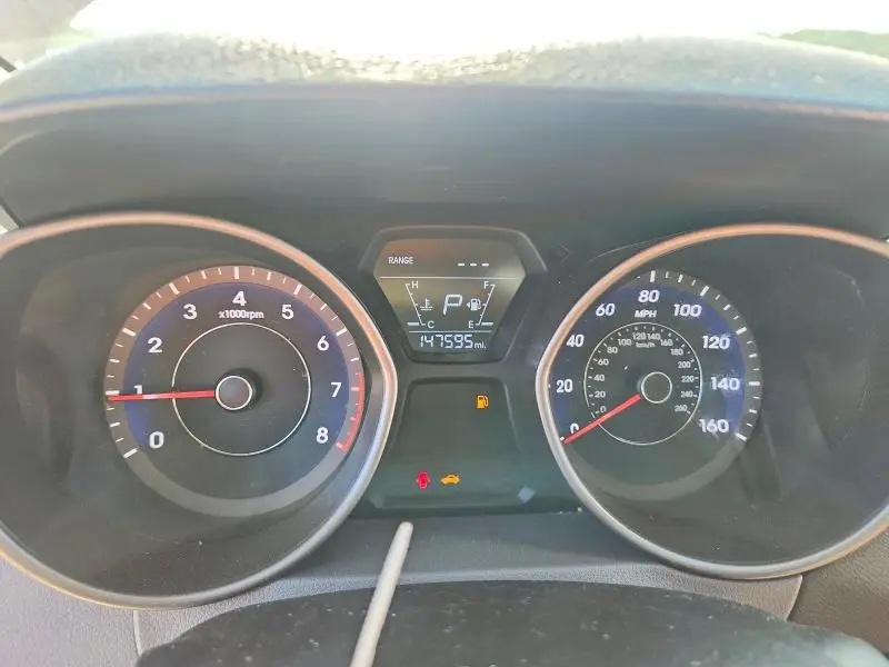 2014 HYUNDAI ELANTRA SE  