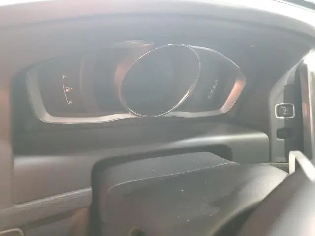 2015 VOLVO XC60 T6 PLATINUM  