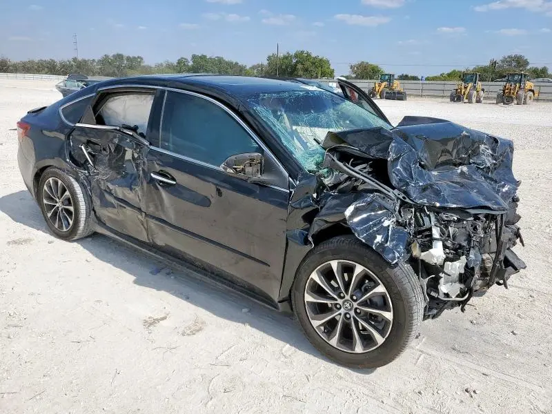 2016 TOYOTA AVALON XLE  