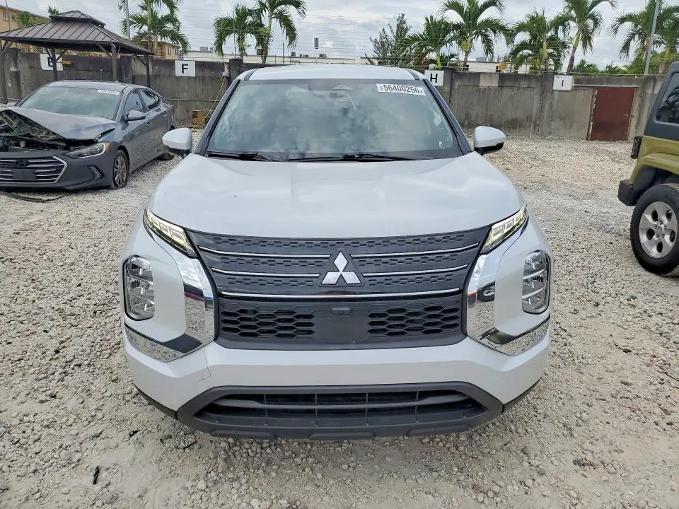 2022 MITSUBISHI OUTLANDER ES  