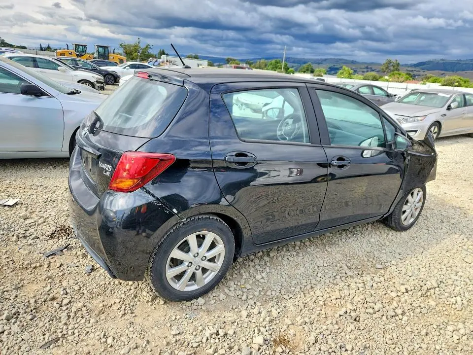 2017 TOYOTA YARIS 5-DOOR LE  