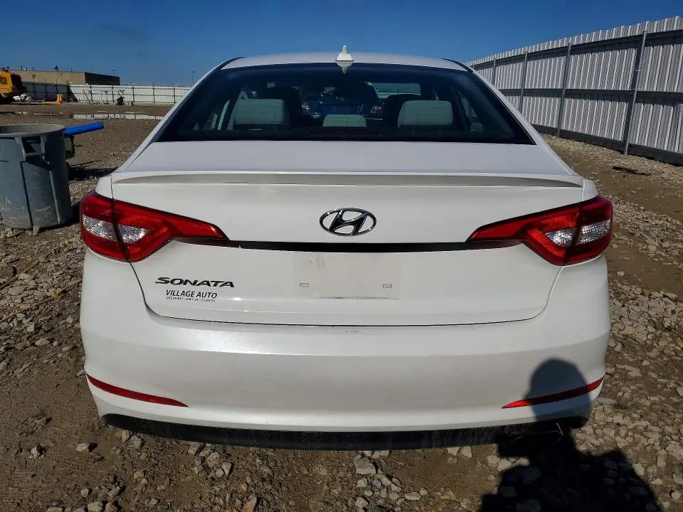 2016 HYUNDAI SONATA SE  